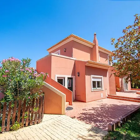 Countryside Oasis Near Nyaraló Silves