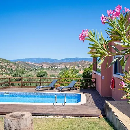 Countryside Oasis Near Nyaraló