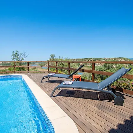 Nyaraló Countryside Oasis Near