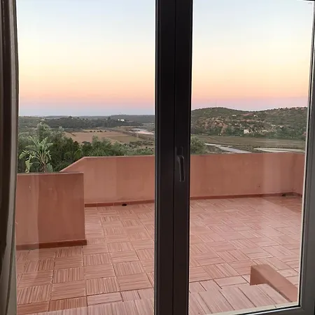 Countryside Oasis Near Nyaraló Silves